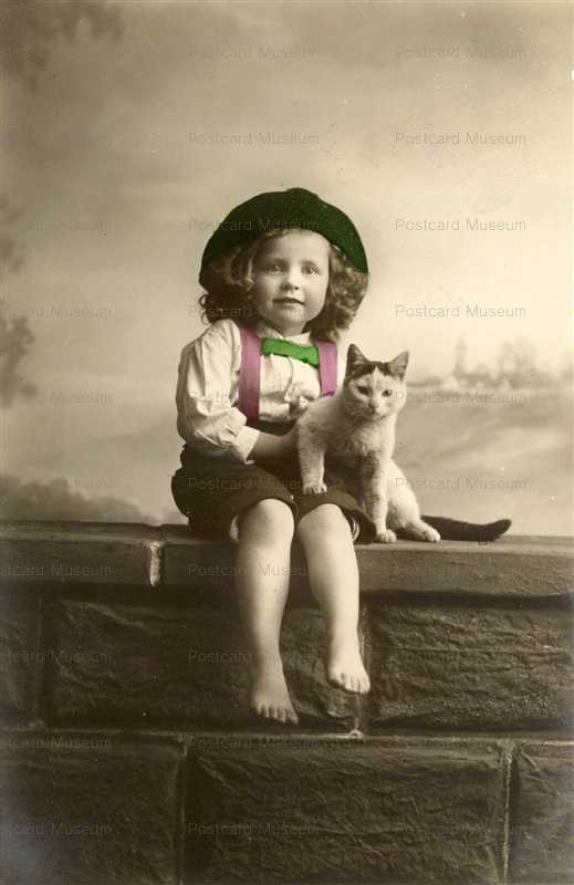 ac010-Cute Little KID w CAT c1911