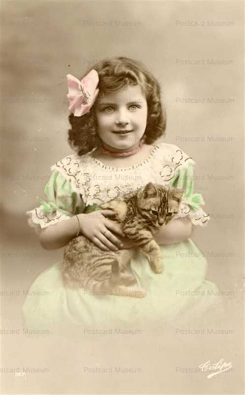 ac017-Cute Edwardian Girl with Tabby Cat