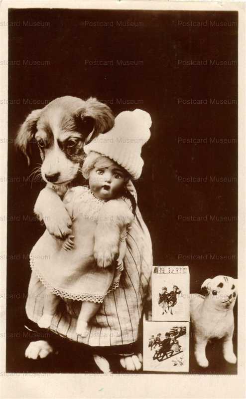 adb007-Doll&Dog
