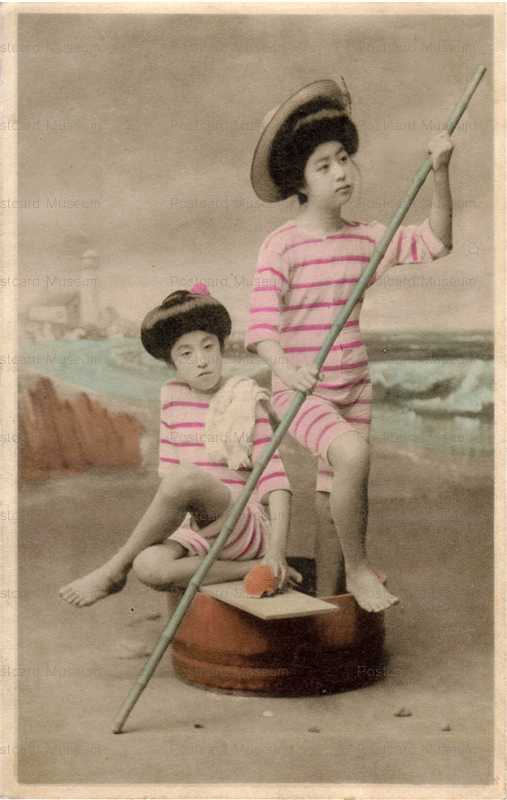 bs008-桶 縞水着二人