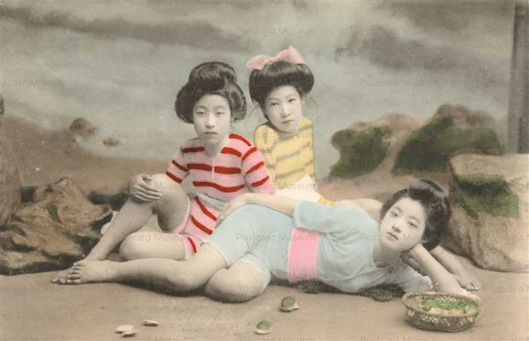 bs250-水着三人 ざる