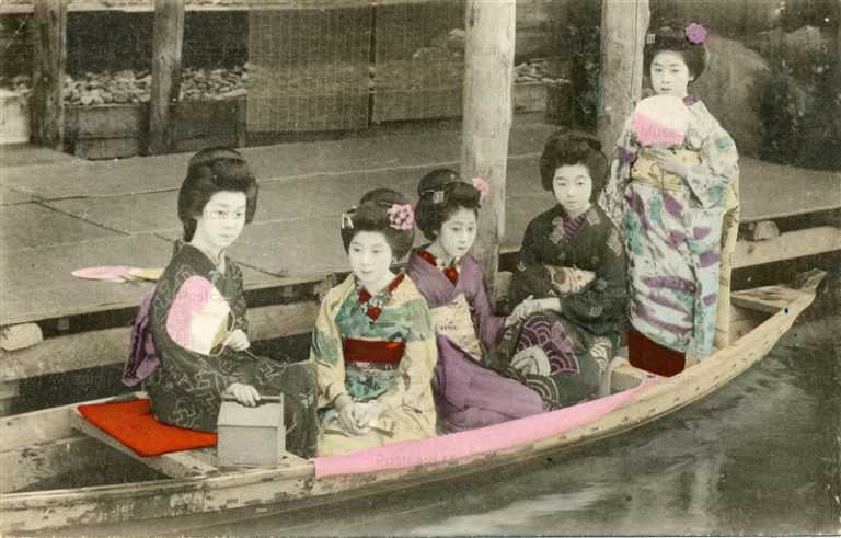 m090-舞妓五人 船 床