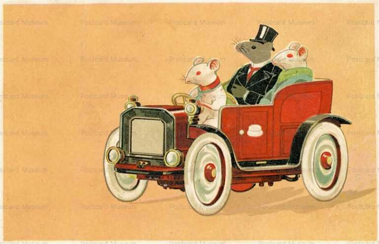 nn067-車に乗るネズミの夫婦と運転手