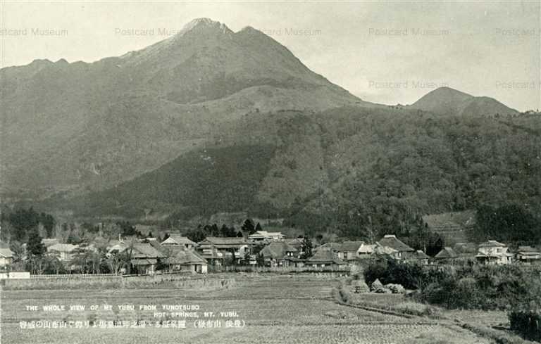 oi1150-Panorama Yunotsubo Mt.Yufu 由布山の威容 由布嶽