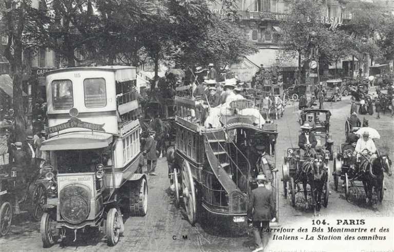 car020-Carrefour des Bds Montmarte et des Italiens 104 Paris