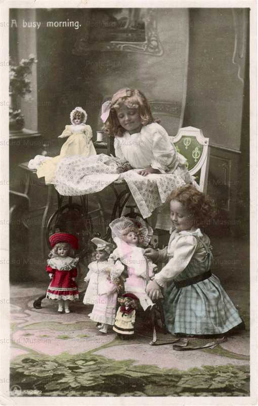 do038-5Dolls with 2Girls