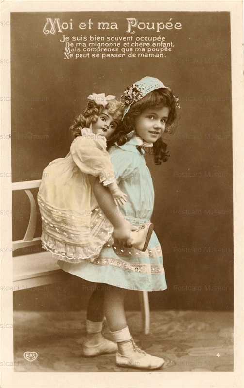 do092-Cute Edwardian Doll Girl Portrait