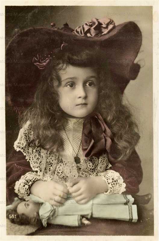 do094-French Girl with Doll
