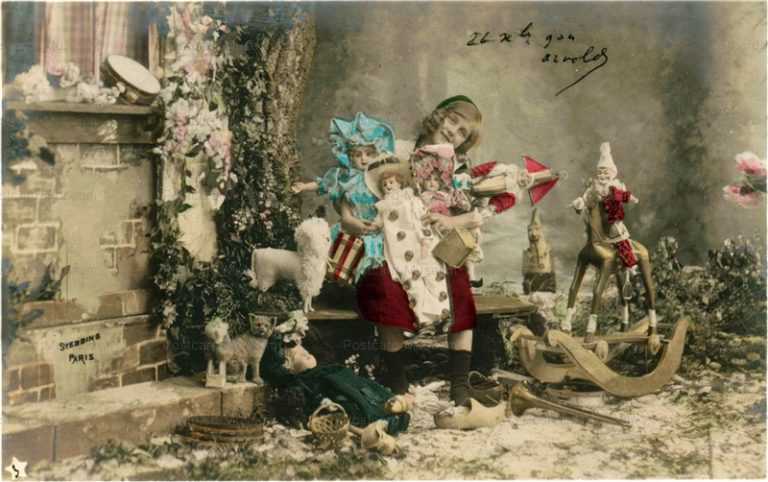 do133-6Dolls