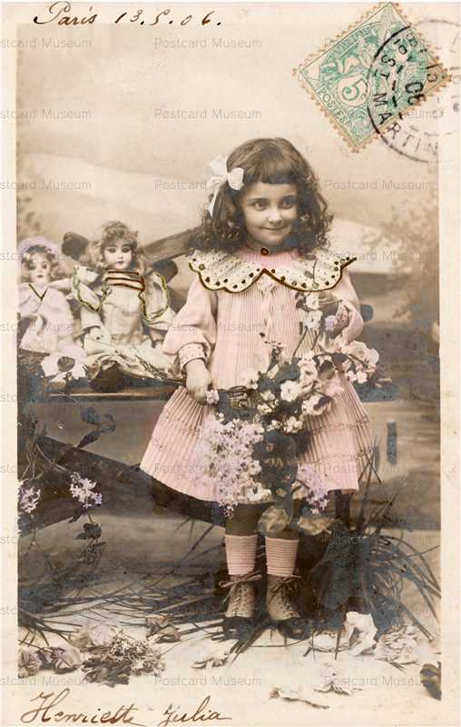 do155-Girl with 2Dolls