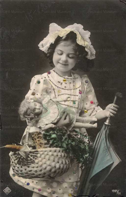 do260-Girl with Doll Sequins