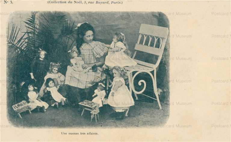 dob053-Girl with 8Dolls Jumeau Dolls