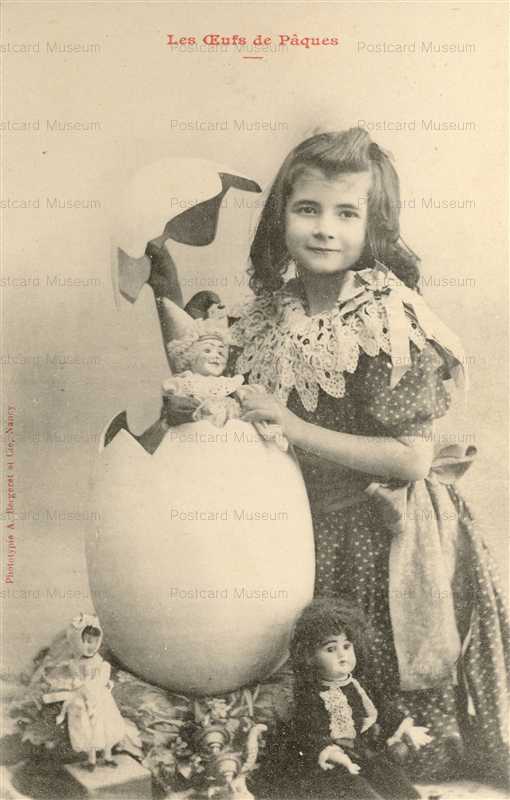 dob061-Cute Edwardian Girl with Egg Doll