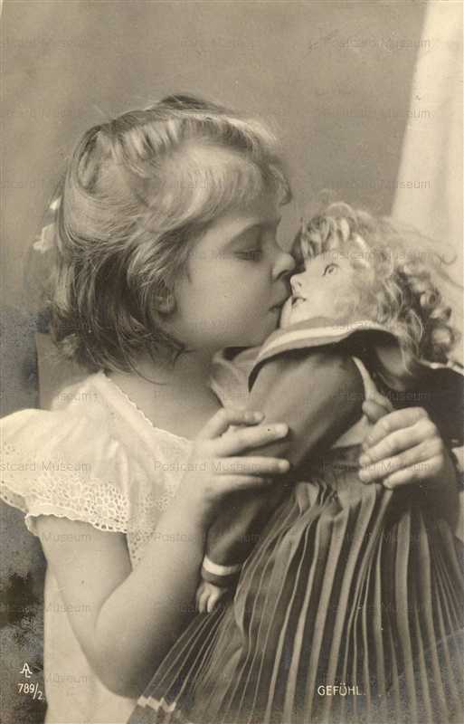 dob070-HPH Sweet Girl Kissing Big Doll RPPC Toy