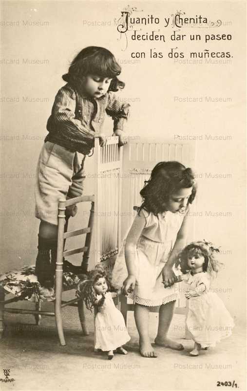 dob085-2Children with Dolls