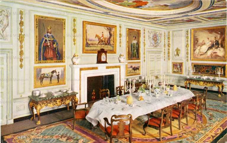 doc310-Tuck Queen's Doll House Dining Room