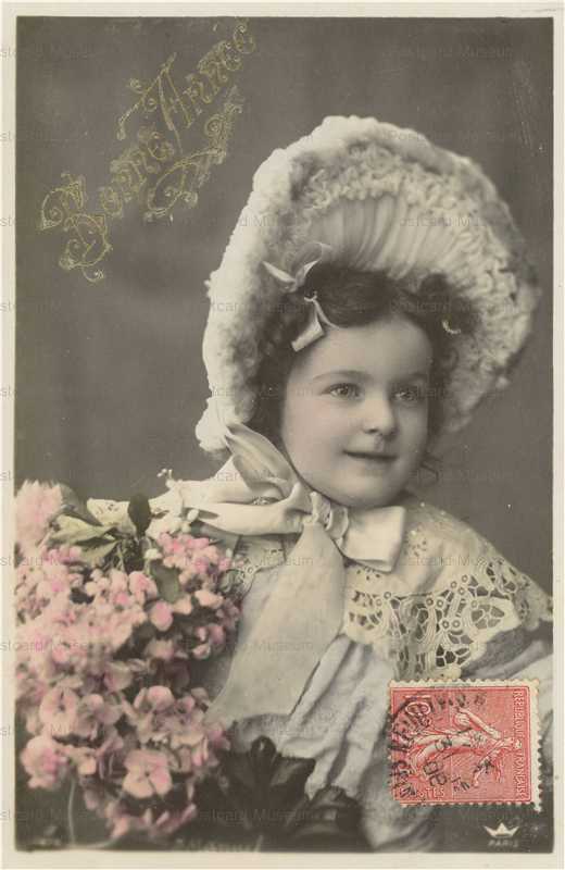 eg027-Bonnet Girl