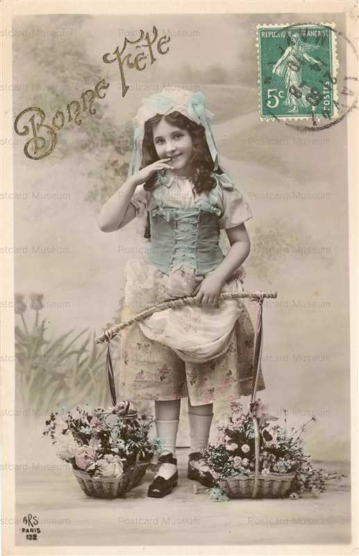 eg084-Cute Girl with Flowers Bonne Fete
