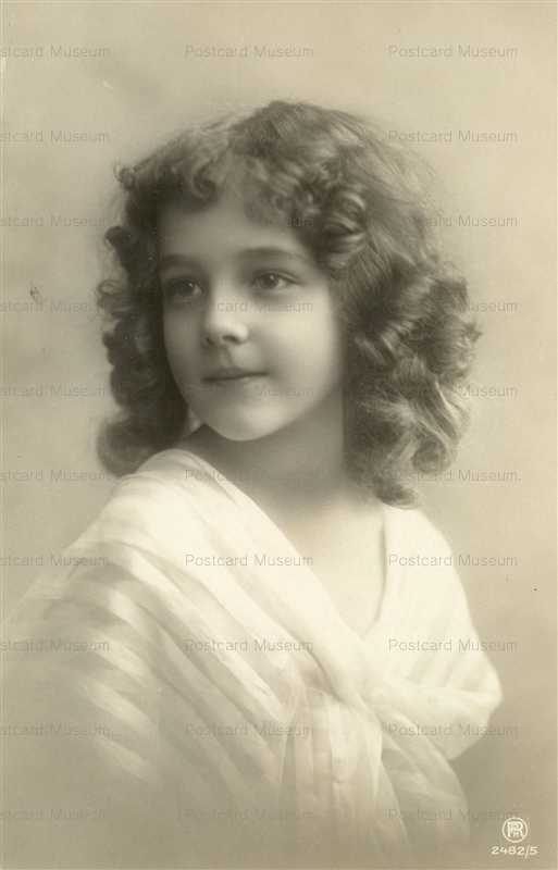 eg204-Cute Edwardian Superb Girl