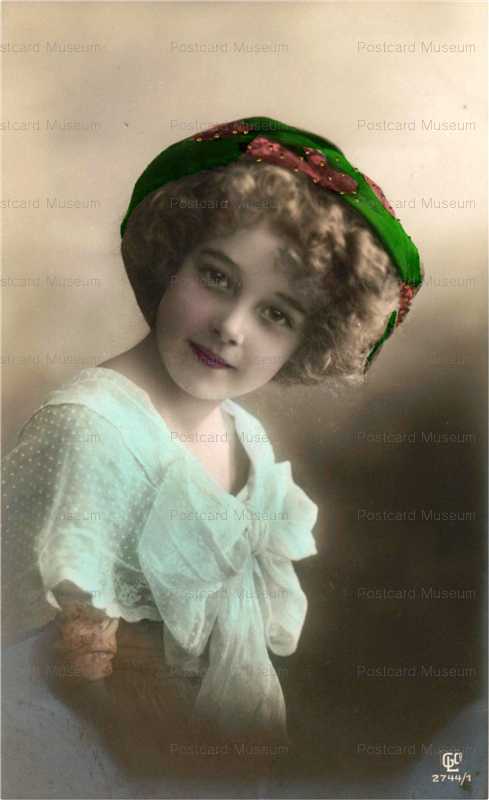 eg210-Green Hat Cute Edwardian