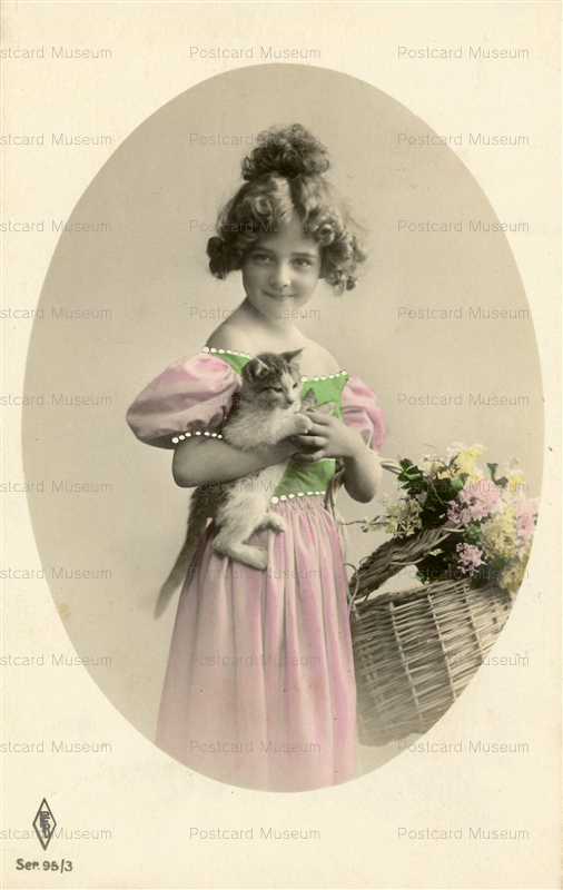 eg238-Edwardian Girl with Cat
