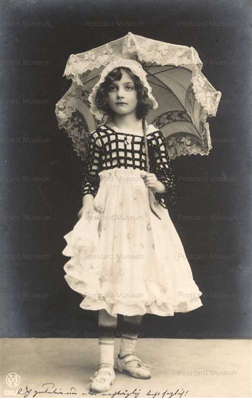 egb085-Cute Girl Holding Sunshade