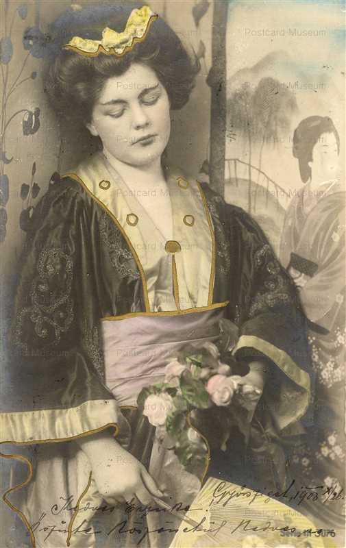 el940-Japonisme Woman Kimono