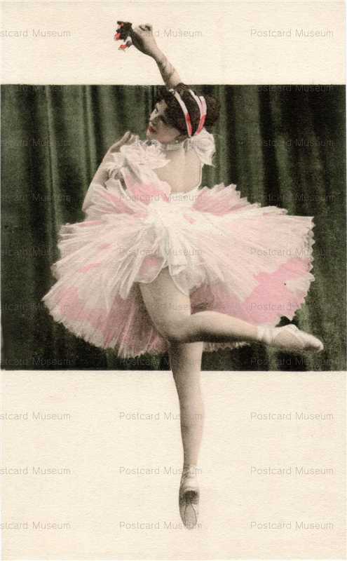 elc210-Lady in Ballet Dress Lightprint