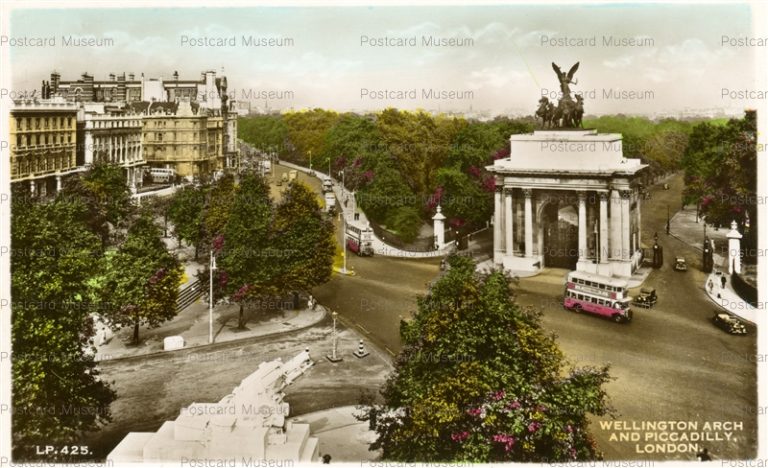 ge025-Wellington Arch and Piccadilly London