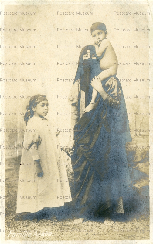 gp225-Famille Arabe