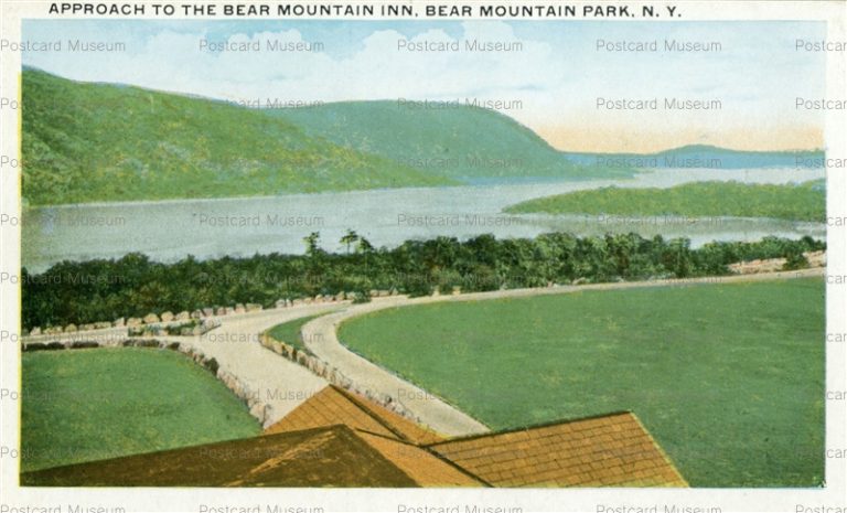 usa069-Approach to the Bear Mountain Inn Bear Mountain Park N.Y.