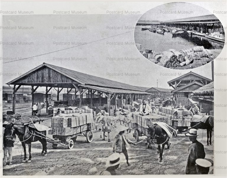 oj740-Loading Osaka Station 大阪駅の荷役