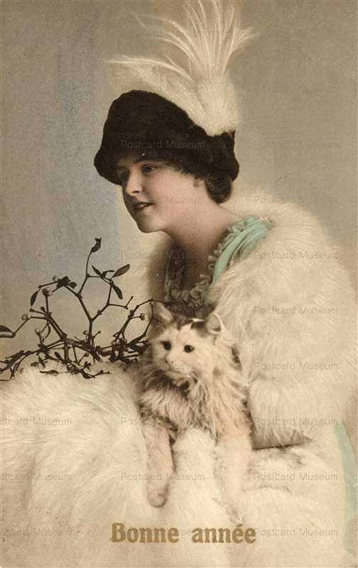 ac012-High Fation Hatted Fur Lady with Cat
