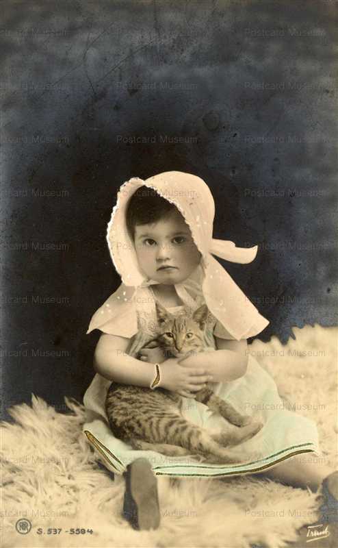 ac018-Edwardian Bonnet Girl with Cat