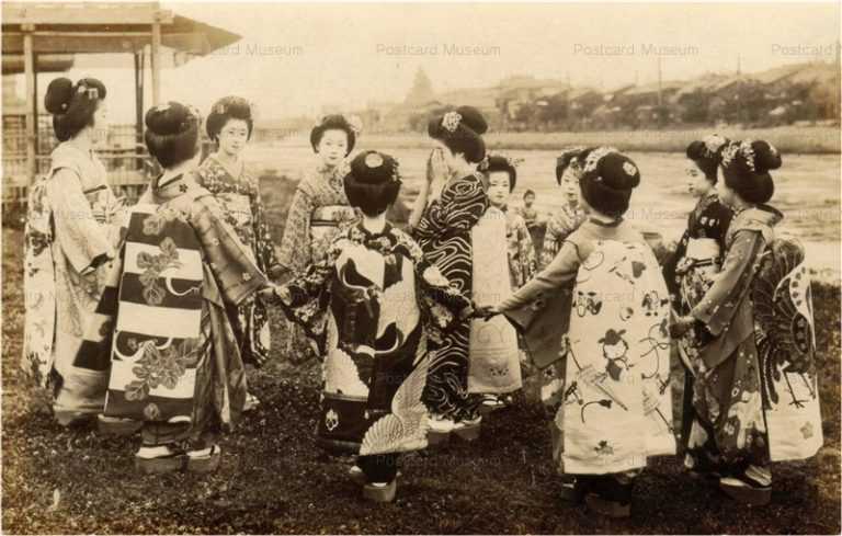 mb010-舞妓十一人 遊び 川辺