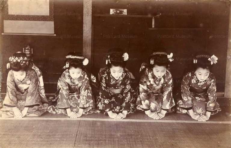 mb070舞妓五人 挨拶