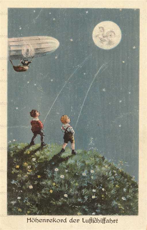 mn007-Little Boys Pee on Smiling Moon