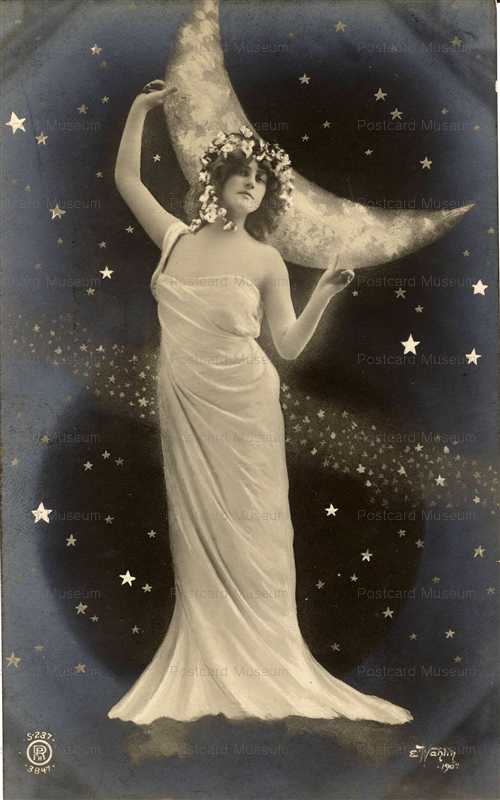 mn008-Pretty Girl Dancing under Moon and Stars