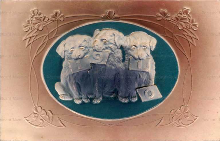 ni650-手紙を銜える3頭の犬 3dog 1910 emboss エンボス