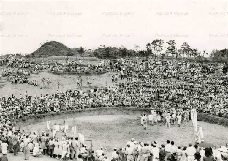 oky743-Bullfighting Okinawa 闘牛 勝利 沖縄 1950