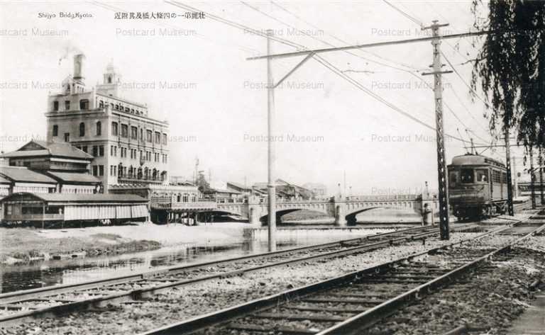 kyb070-Shijo Bridge Kyoto 四条大橋付近