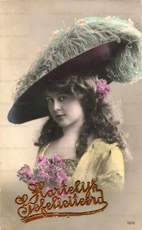 el065-Big Bonnet Edwardian Lady