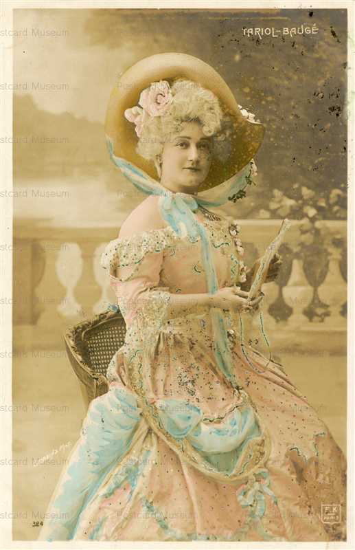 el120-Edwardian Bonnet Lady with Fan