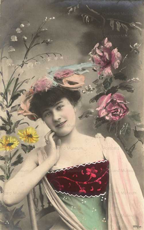 el320-Lovely Lady with Flowers Guarneri