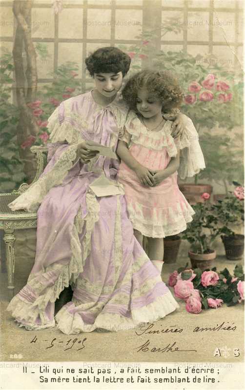 el390-Edwardian Dressed Lady and Girl