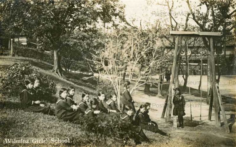 omb145-Uirumina Girl's School ウ井ルミナ女学校 学生達