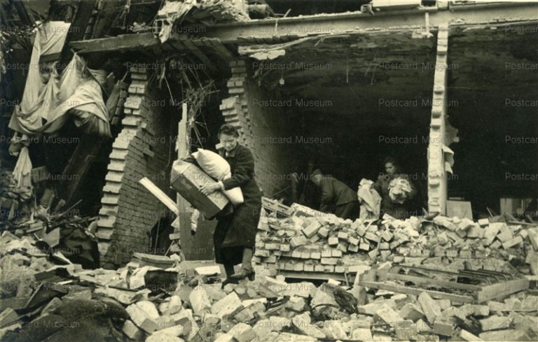 eug182-Bombing of Hamburg